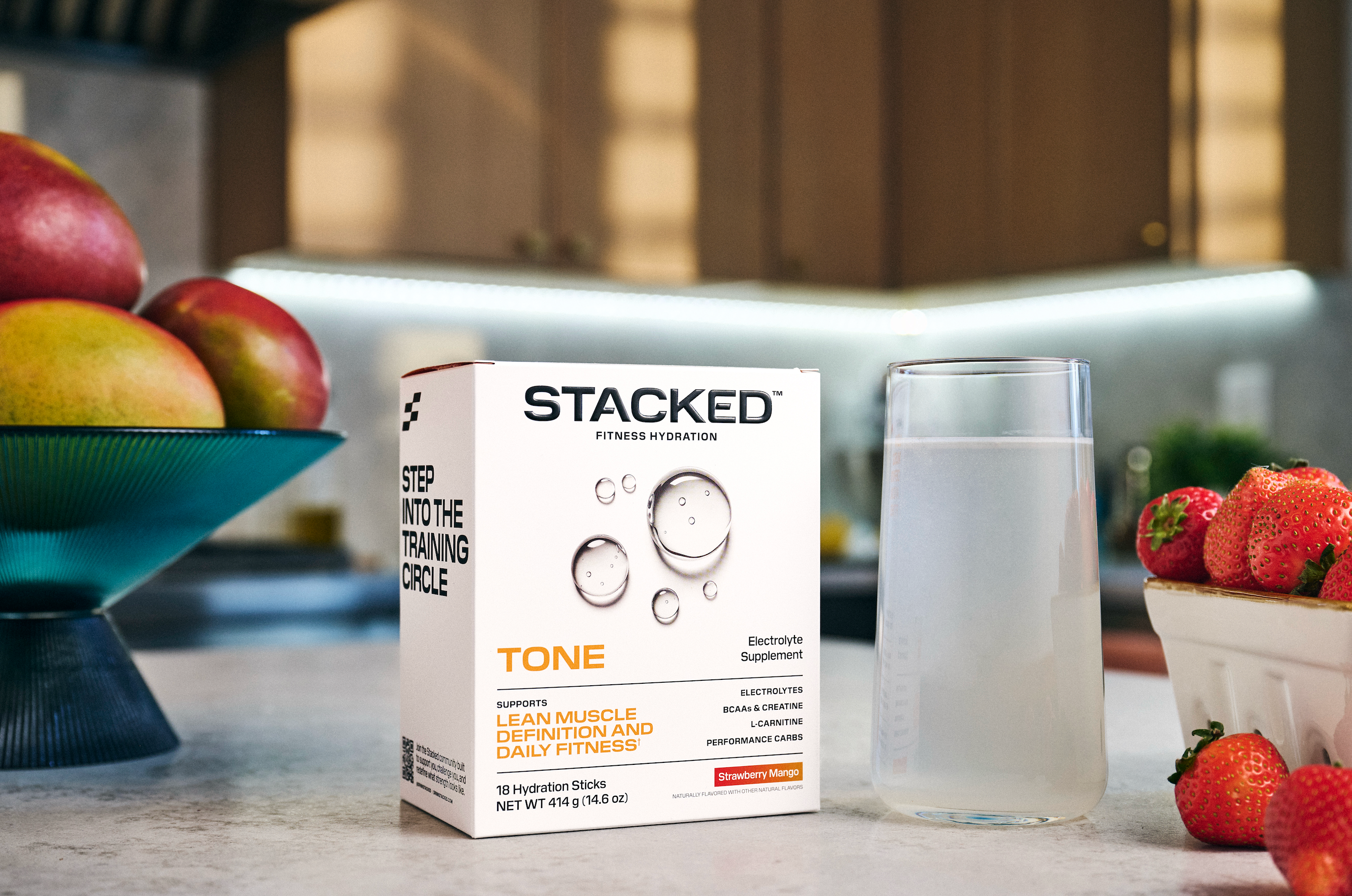 Stacked Fitness Hydration – Electrolyte Hydration Mix w/ Creatine – Strawberry Mango – 18pk